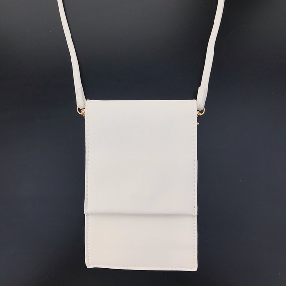Handbags - White Faux Leather Crossbody Purse / Bag